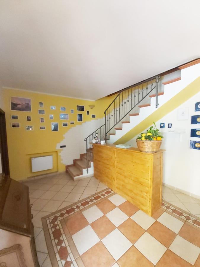 Soso Bed & Breakfast Соренто Екстериор снимка
