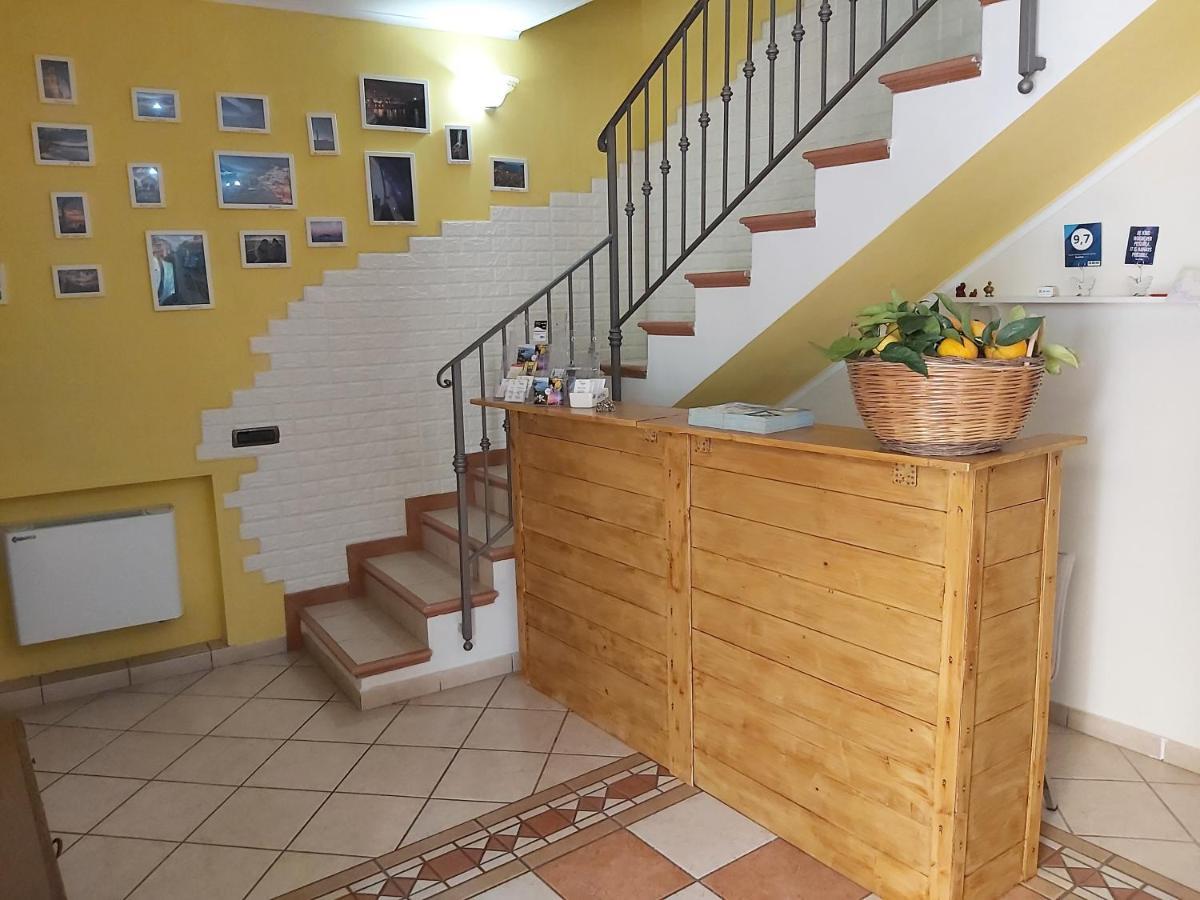 Soso Bed & Breakfast Соренто Екстериор снимка
